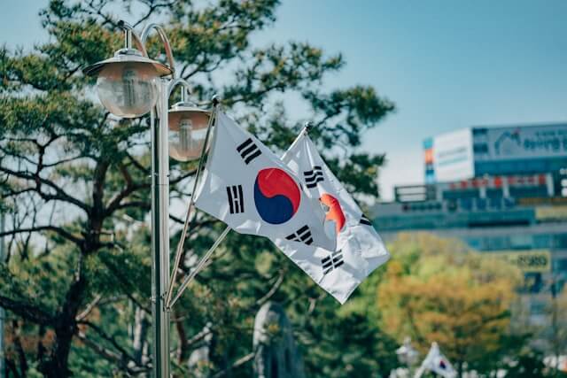 Featured image of post 韓國戒嚴需要國會同意嗎?韓國總統宣布戒嚴,有什麼反制方法嗎?戒嚴令要怎麼解除?戒嚴對韓國社會的影響及限制有哪些?韓國歷史上的戒嚴有哪些?