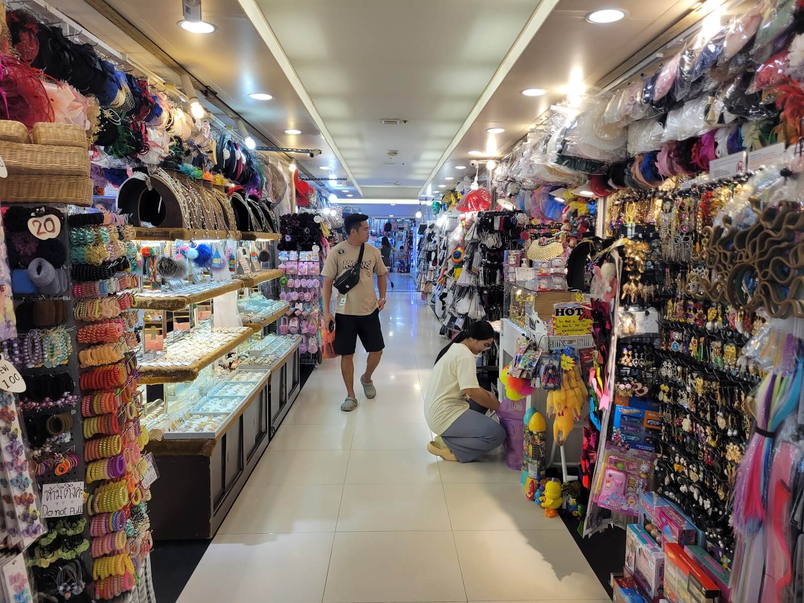 水門市場 (白金時尚購物中心) The Platinum Fashion Mall